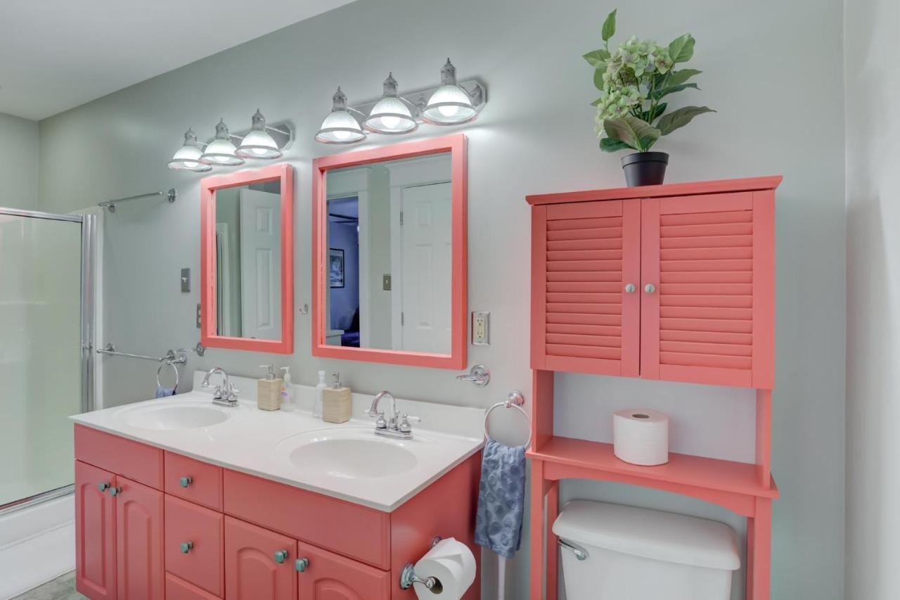 Hip And Spacious Midtown Cottage Near Beale Street Memphis Bagian luar foto
